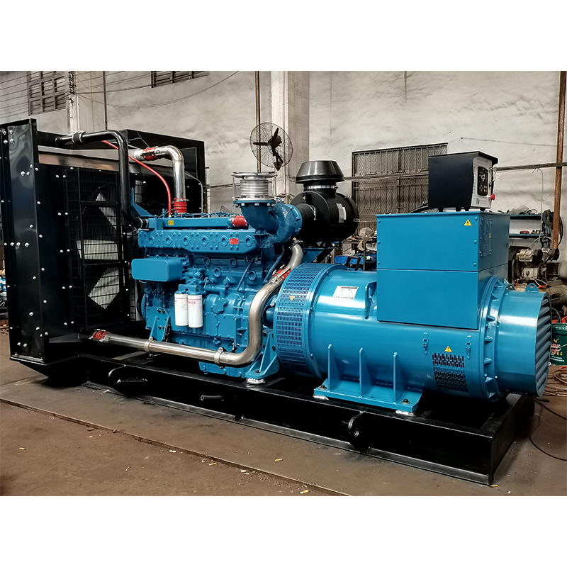 Yuchai Generator 600kw 750KVA Water Cooled 660kw Open Diesel Generator Price