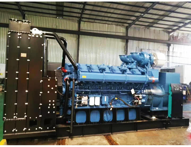 Yuchai Soundproof diesel Generator Set 1700KW 2125KVA Water Cooled Automatic Start up
